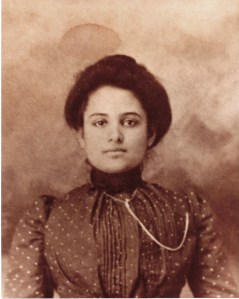 Lovely picture of Mary Anderson Gills